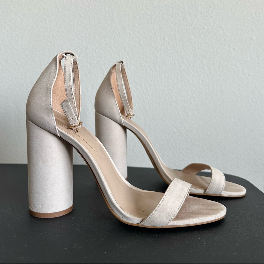 Aldo nude chunky round heel